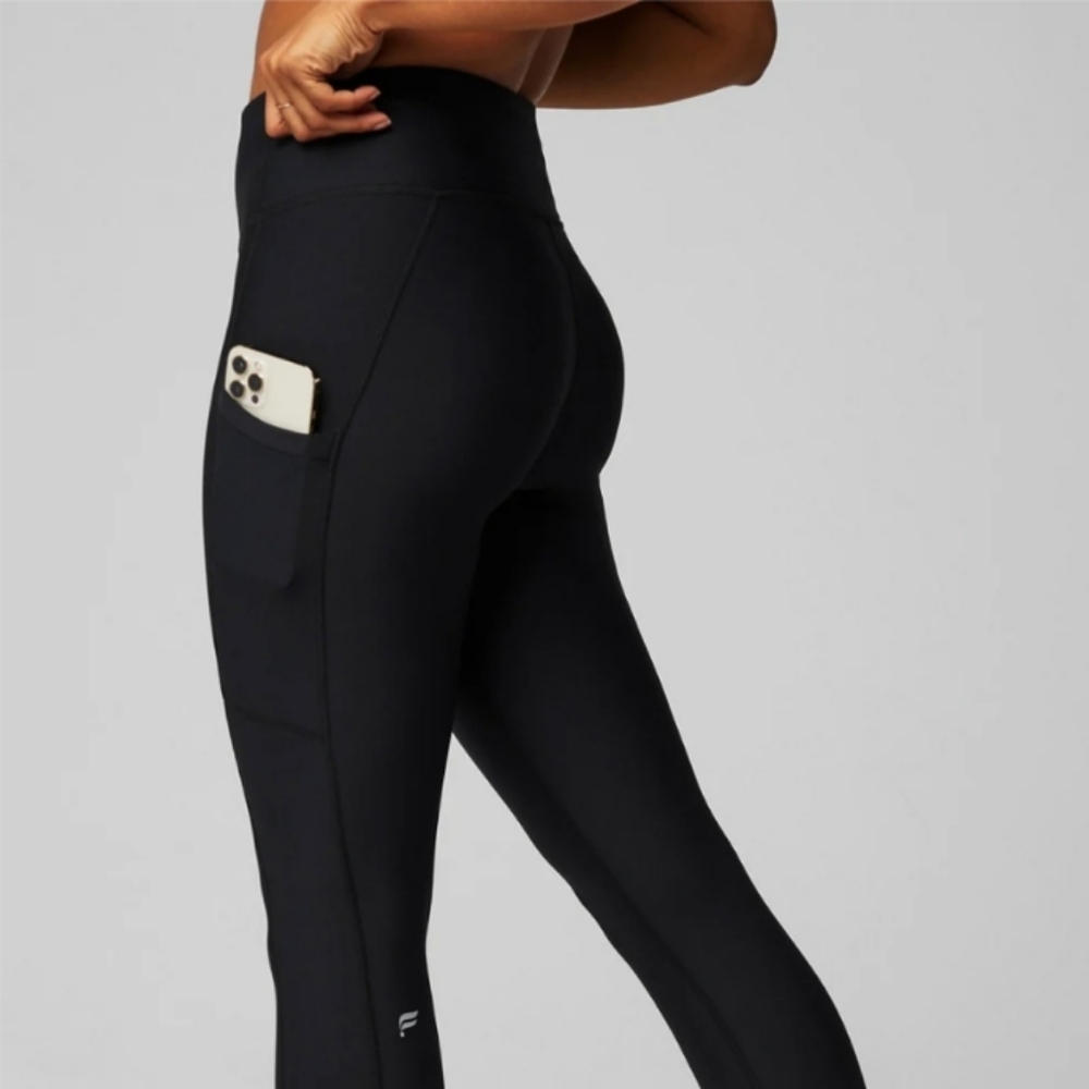 NWT On-The-Go PowerHold High-Waisted Legging